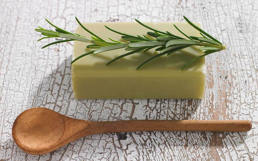 Мыло с оливковым маслом польза